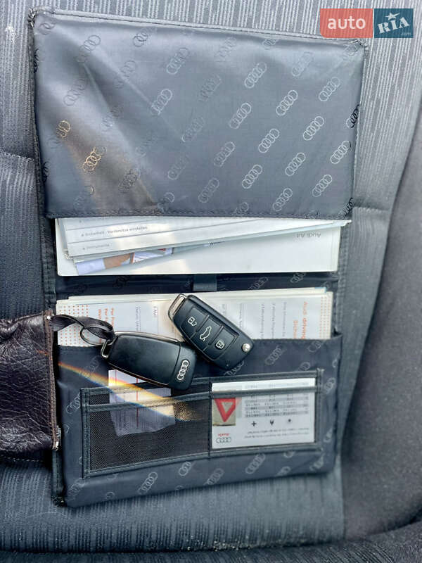 Седан Audi A4 2006 в Староконстантинове