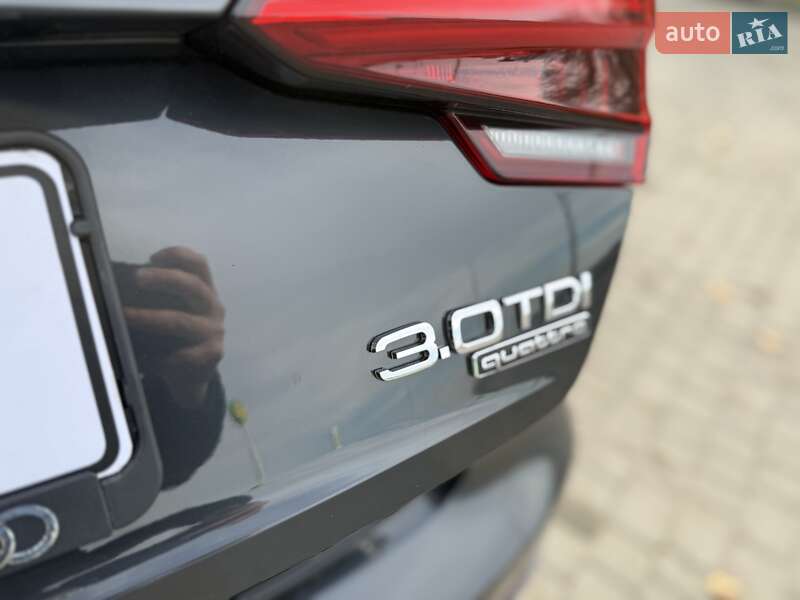 Седан Audi A4 2016 в Радивиліві