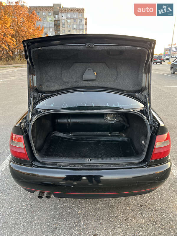Седан Audi A4 1999 в Кропивницькому