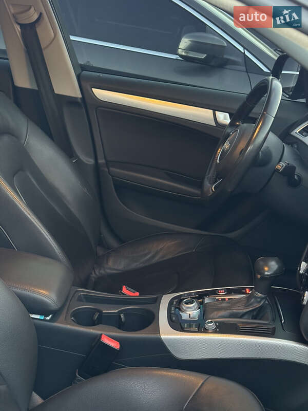 Седан Audi A4 2015 в Киеве