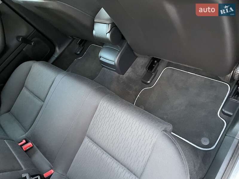 Седан Audi A4 2005 в Кам'янському