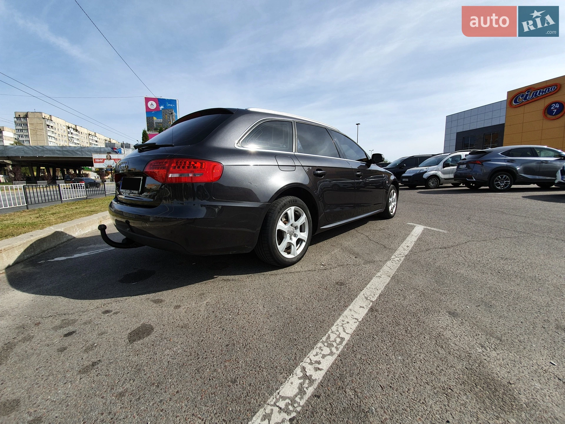 2010 Audi A4 - мініатюра 13