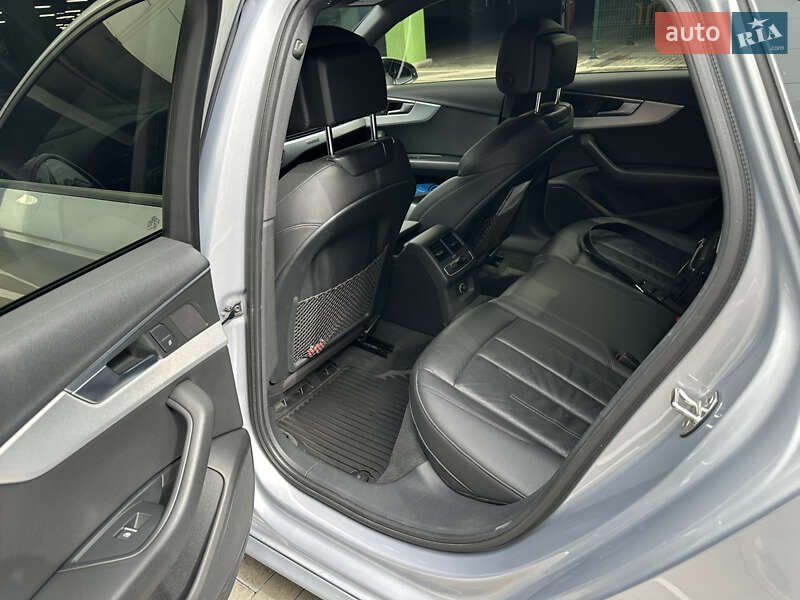 Седан Audi A4 2016 в Києві