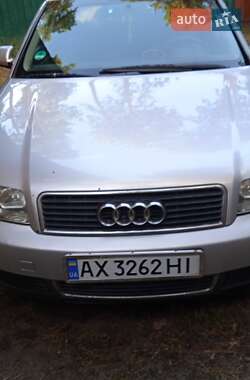 Седан Audi A4 2001 в Лебедине