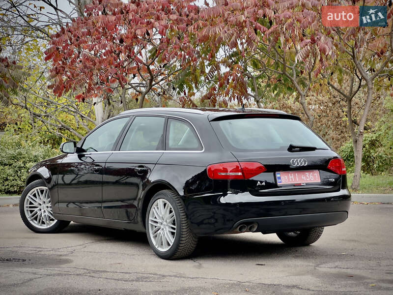 Универсал Audi A4 2011 в Смеле