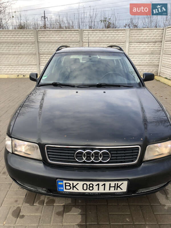 Универсал Audi A4 1997 в Ровно