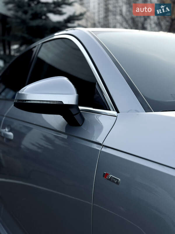 Седан Audi A4 2017 в Києві