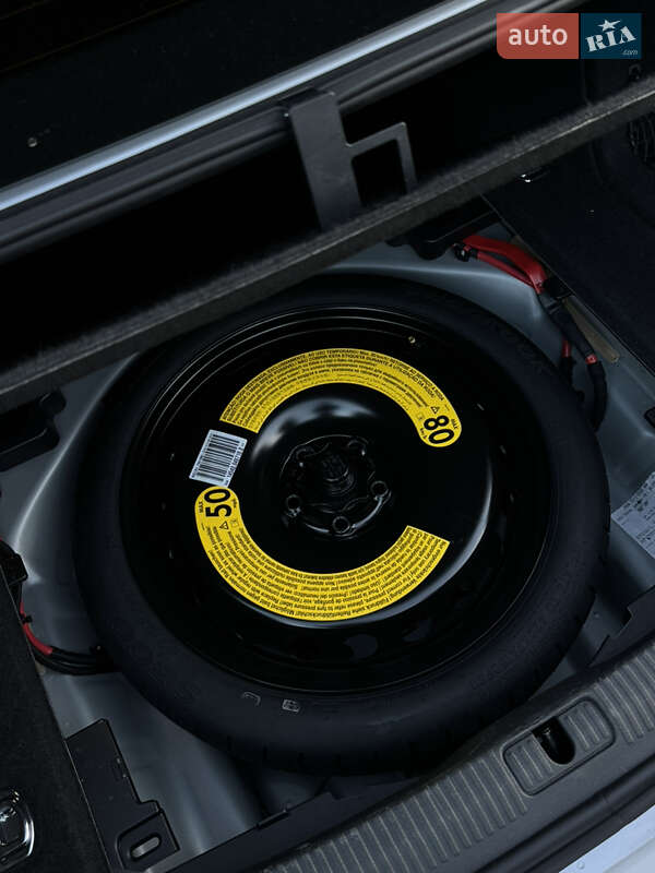 Седан Audi A4 2017 в Києві