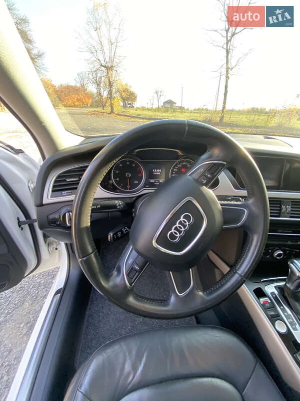 Седан Audi A4 2012 в Черкассах