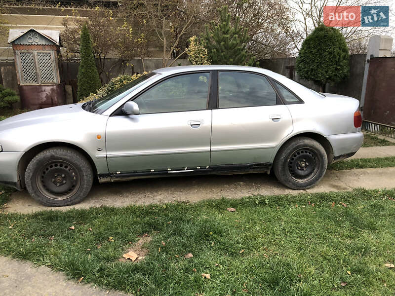 Седан Audi A4 1997 в Чернівцях фото 3 Седан Audi A4 1997 в Чернівцях