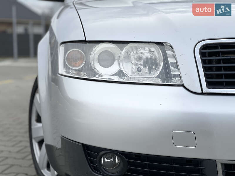 Седан Audi A4 2002 в Нововолынске