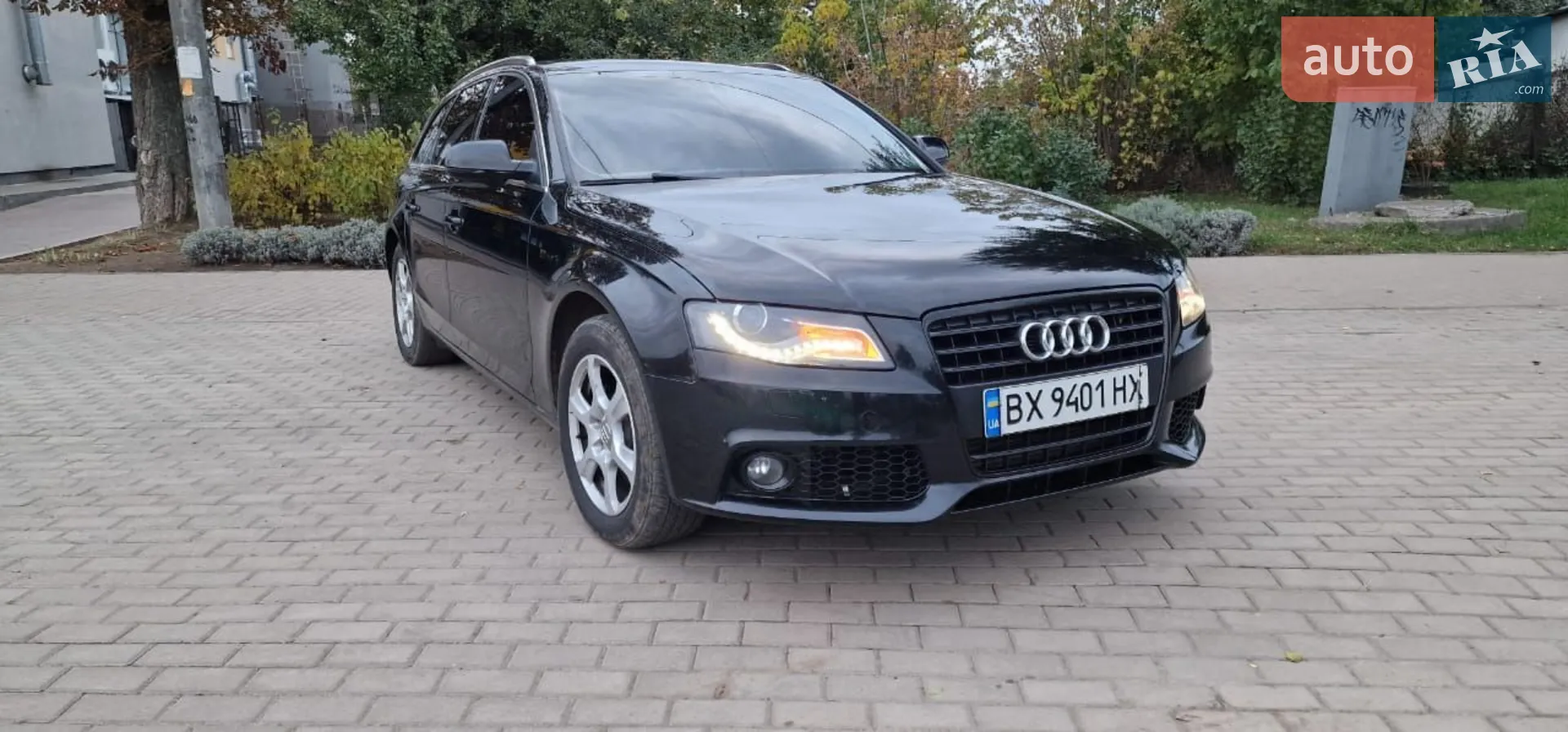 2010 Audi A4 - мініатюра 2