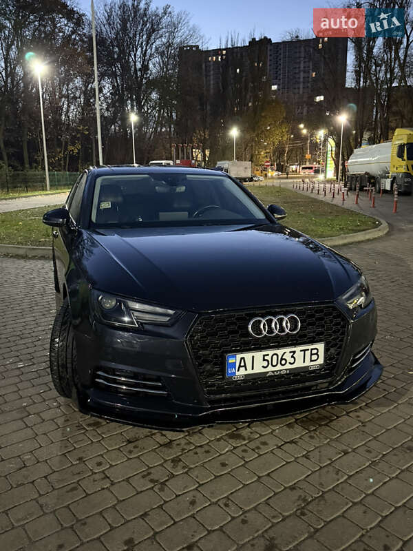 Седан Audi A4 2015 в Киеве