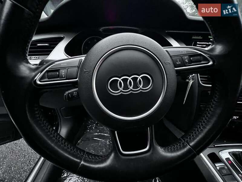 Седан Audi A4 2016 в Одесі