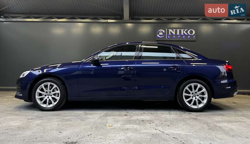 Седан Audi A4 2020 в Києві