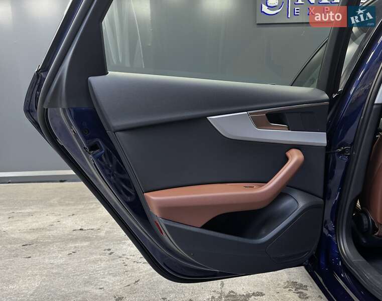 Седан Audi A4 2020 в Києві
