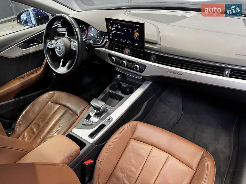 Седан Audi A4 2020 в Києві