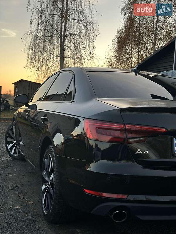 Седан Audi A4 2017 в Любешові