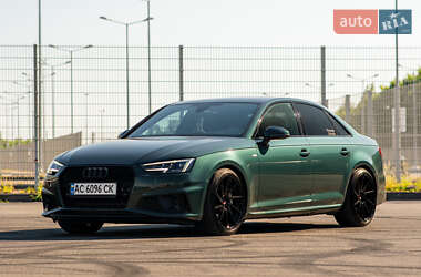 Седан Audi A4 2018 в Львове