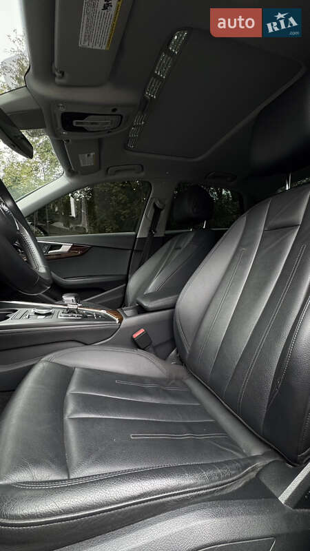 Седан Audi A4 2018 в Киеве