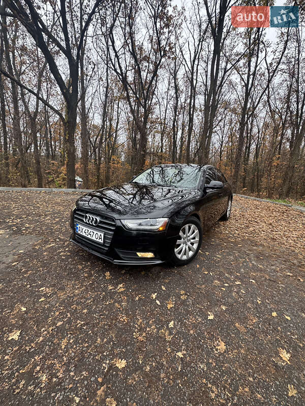 Седан Audi A4 2012 в Харкові