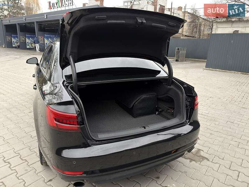 Седан Audi A4 2017 в Тернополе