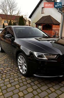 Седан Audi A4 2016 в Львові