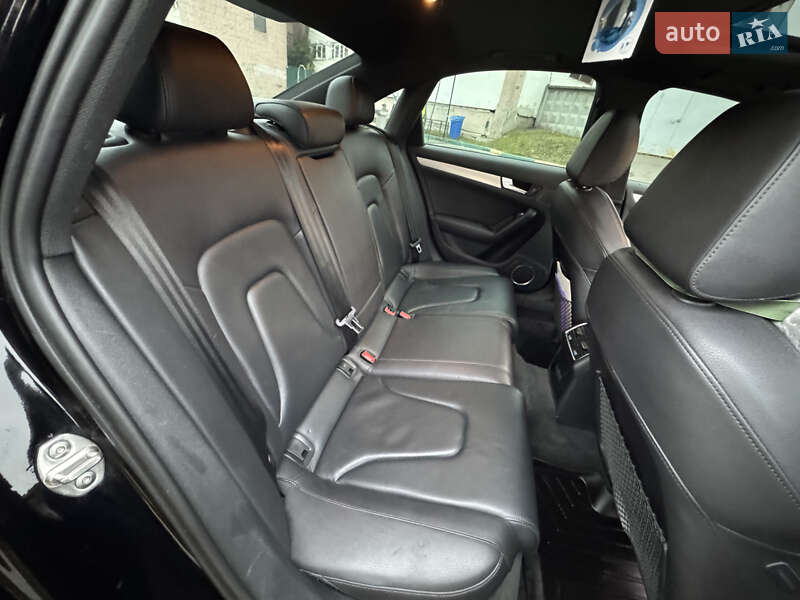 Седан Audi A4 2014 в Киеве