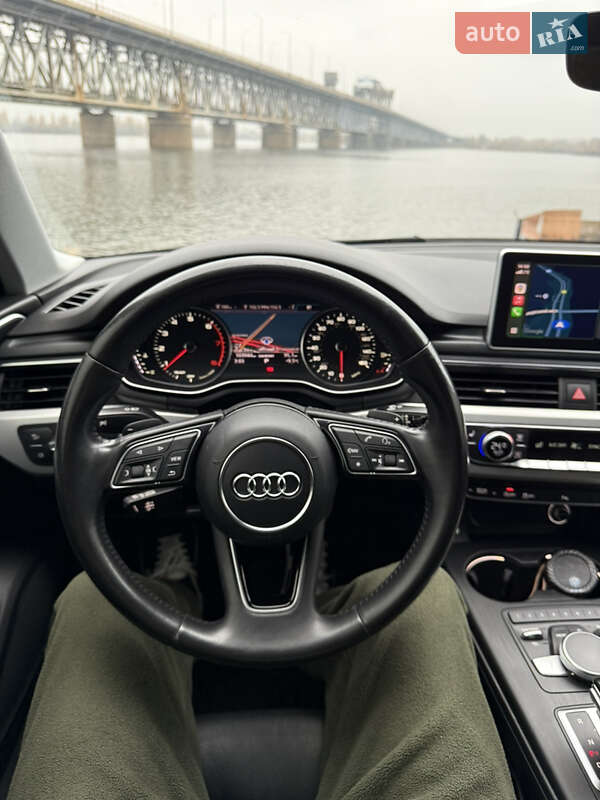 Седан Audi A4 2016 в Дніпрі