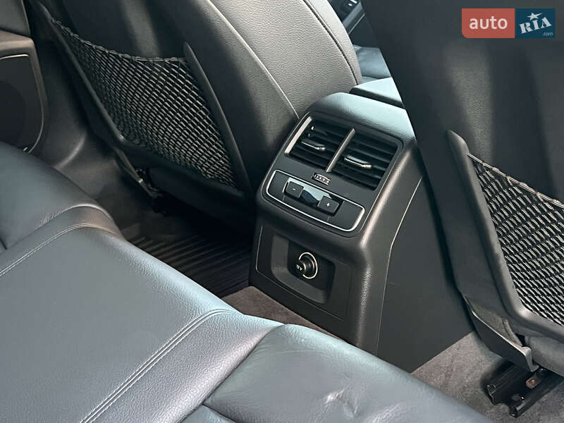 Седан Audi A4 2016 в Дрогобыче