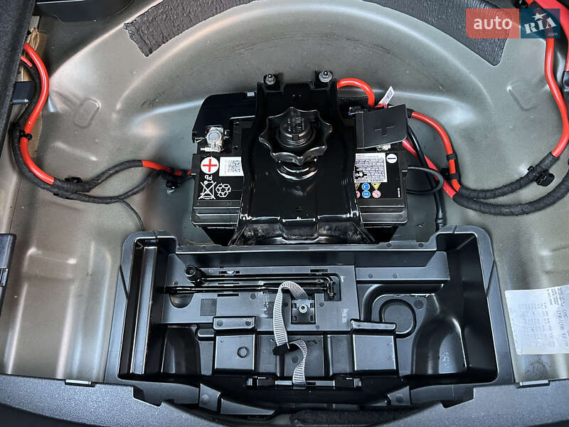 Седан Audi A4 2016 в Дрогобыче