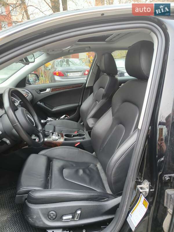 Седан Audi A4 2013 в Львове