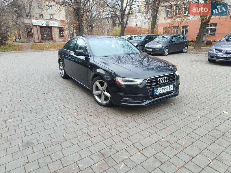 Седан Audi A4 2013 в Львове