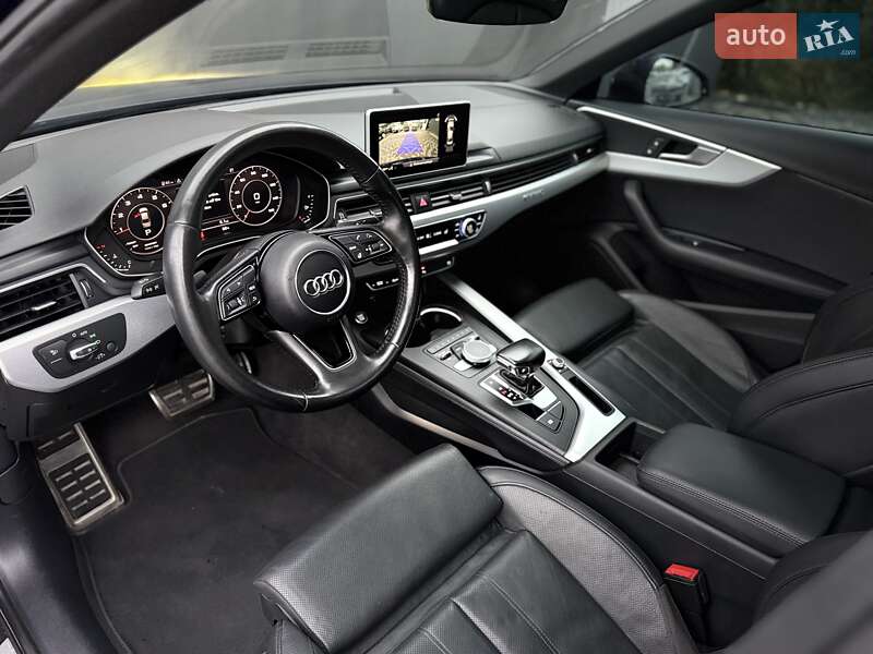 Седан Audi A4 2019 в Львові