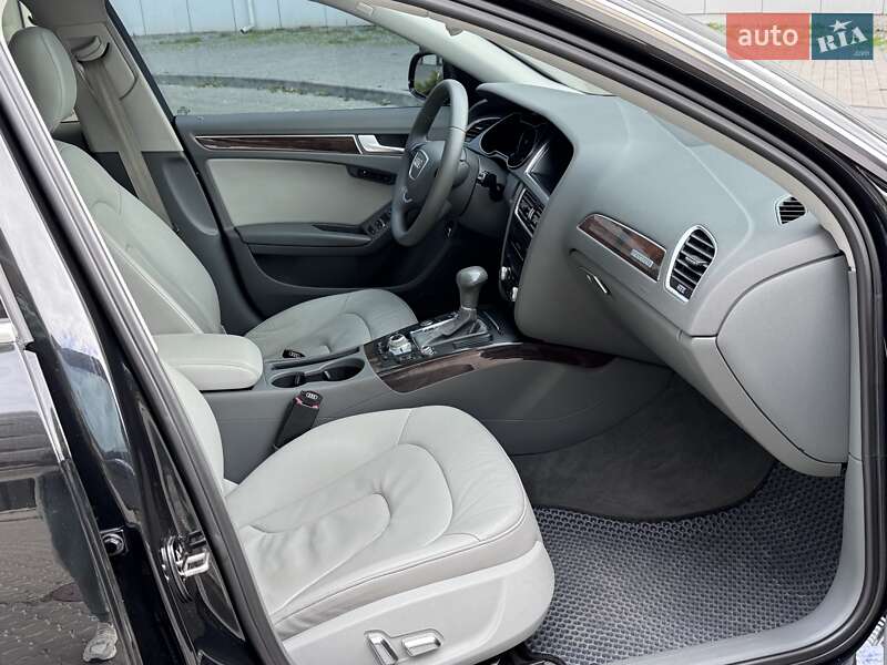 Седан Audi A4 2013 в Одесі