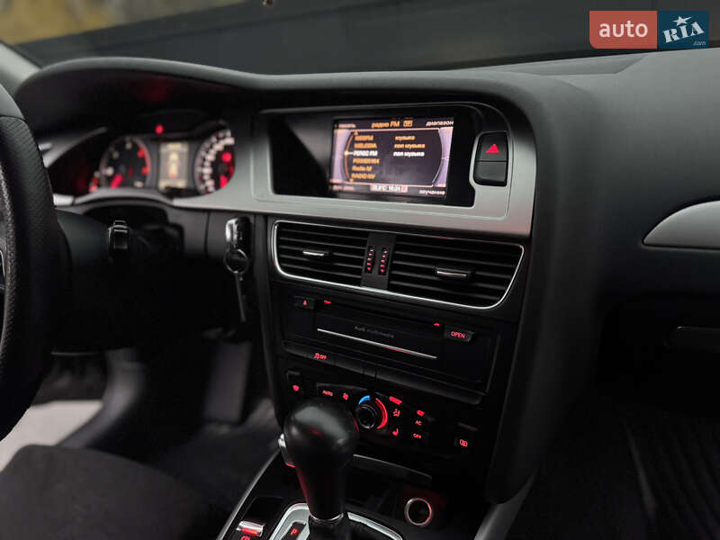 Універсал Audi A4 2011 в Києві