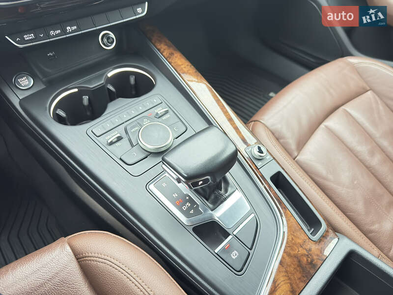 Седан Audi A4 2018 в Києві