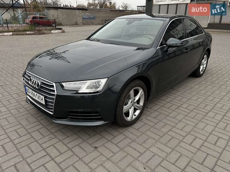 Седан Audi A4 2018 в Запоріжжі