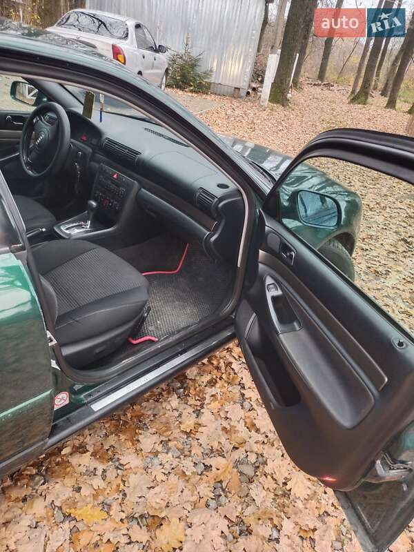 Седан Audi A4 2000 в Ивано-Франковске