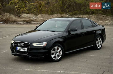 Седан Audi A4 2015 в Києві