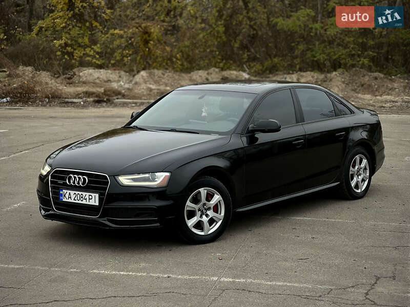 Седан Audi A4 2015 в Києві