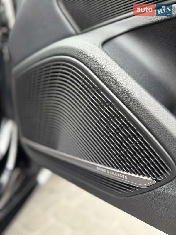 Седан Audi A4 2016 в Днепре