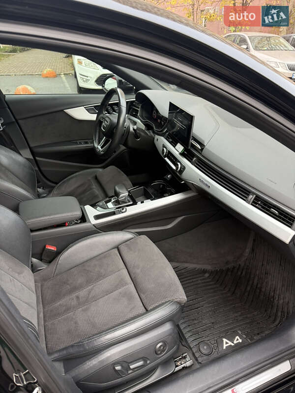 Седан Audi A4 2021 в Киеве