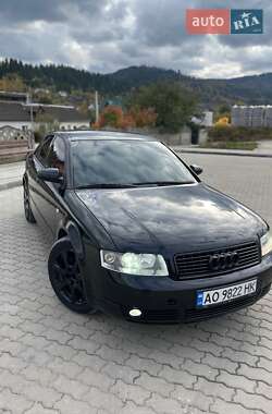 Седан Audi A4 2001 в Славському