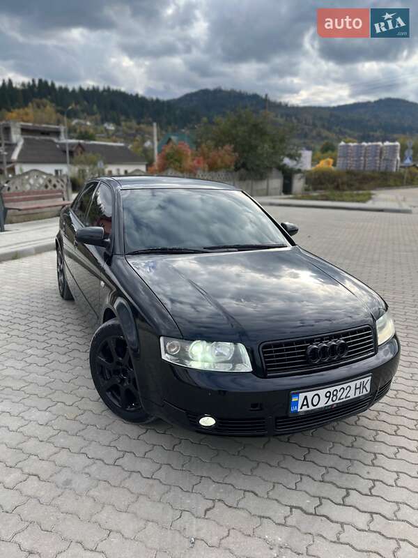 Седан Audi A4 2001 в Славском фото Седан Audi A4 2001 в Славском