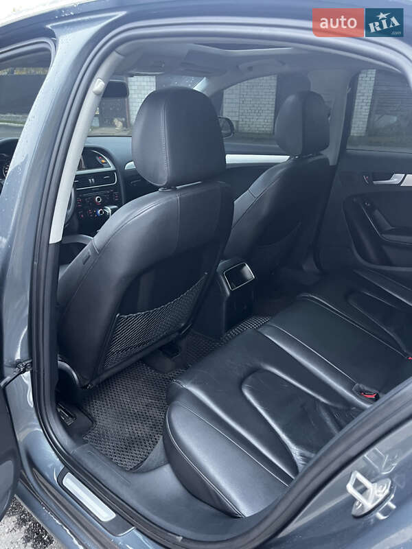 Седан Audi A4 2012 в Баришівка