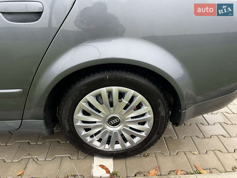 Седан Audi A4 2004 в Виннице
