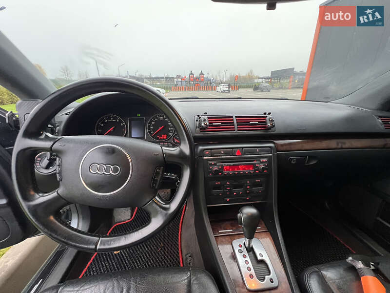 Седан Audi A4 2004 в Виннице