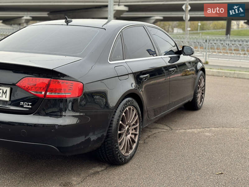 Седан Audi A4 2011 в Києві