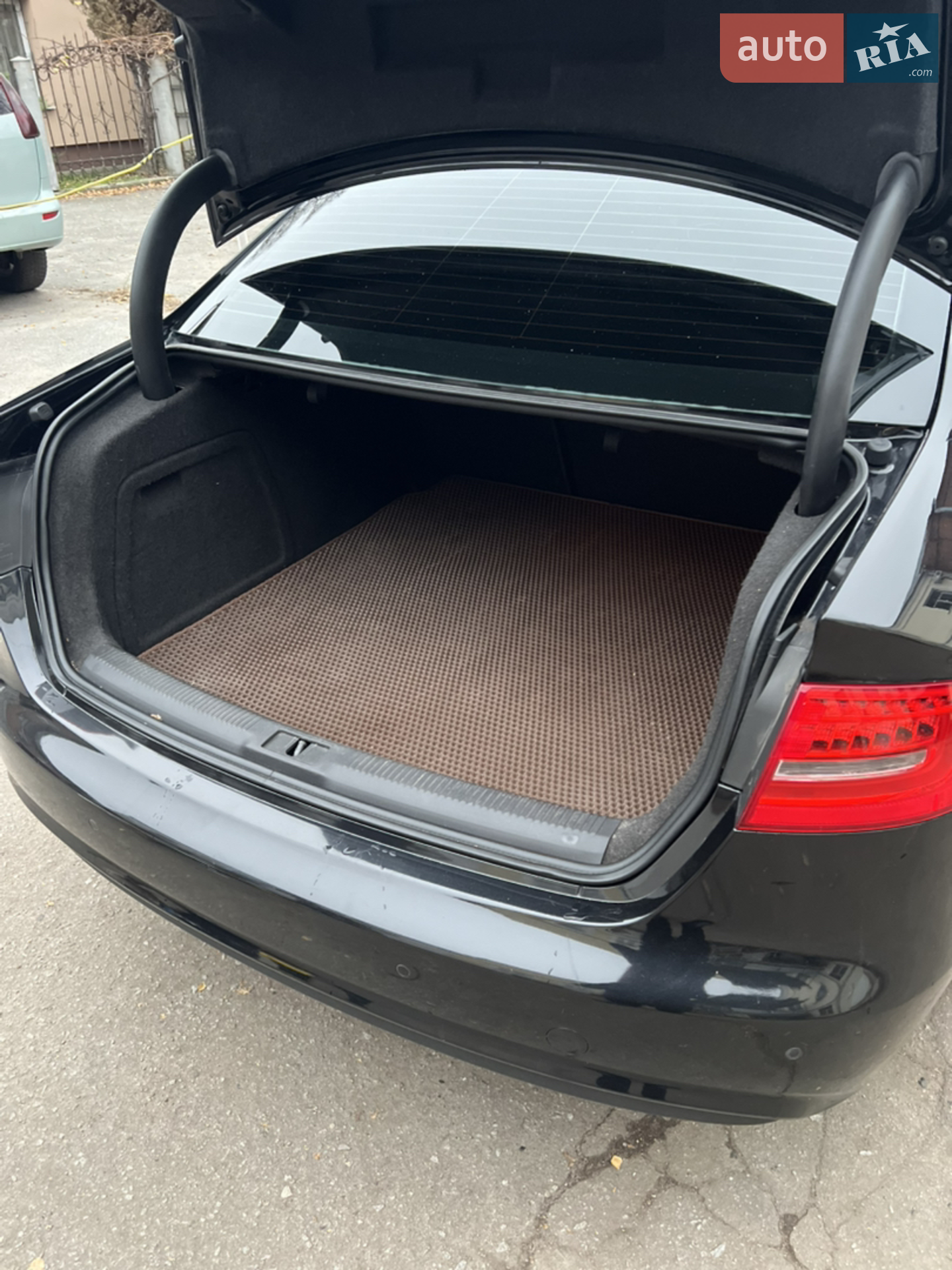 2012 Audi A4 - мініатюра 38